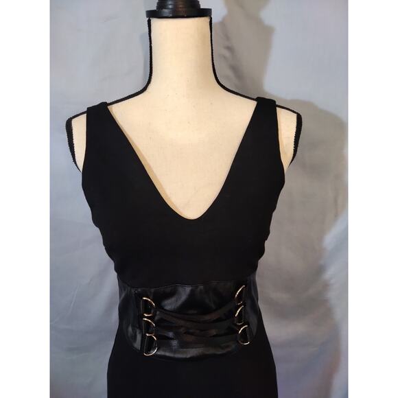 Lette Black Bodycon Dress - Picture 6 of 9